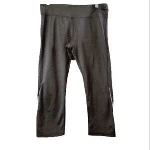 Kyoden Diamond Texture Gray Capri Leggings